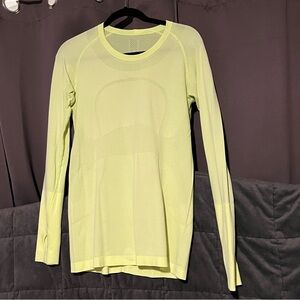 Lululemon Neon Bright Green/ Yellow Swiftly Tech Long Sleeve Top Sz 10